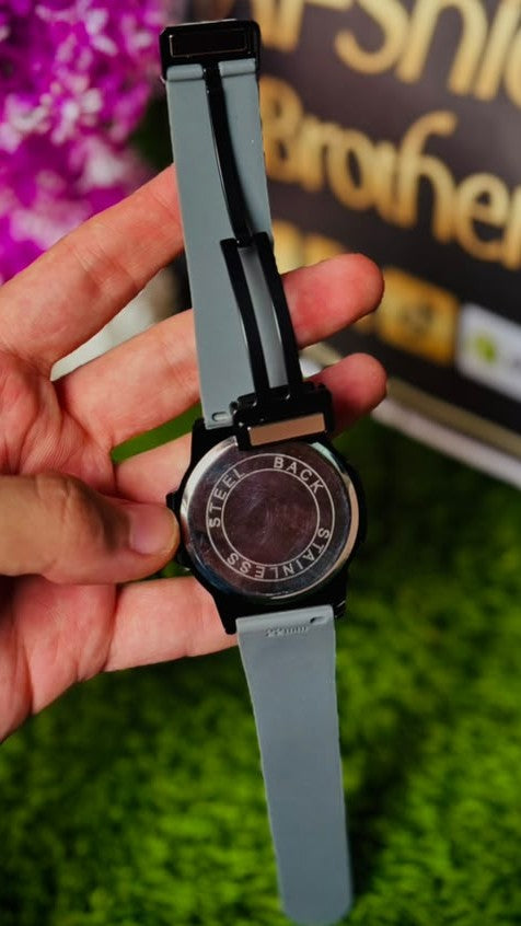 PP Grey Silicone Strap Black Dial Analog Watch with Date Display