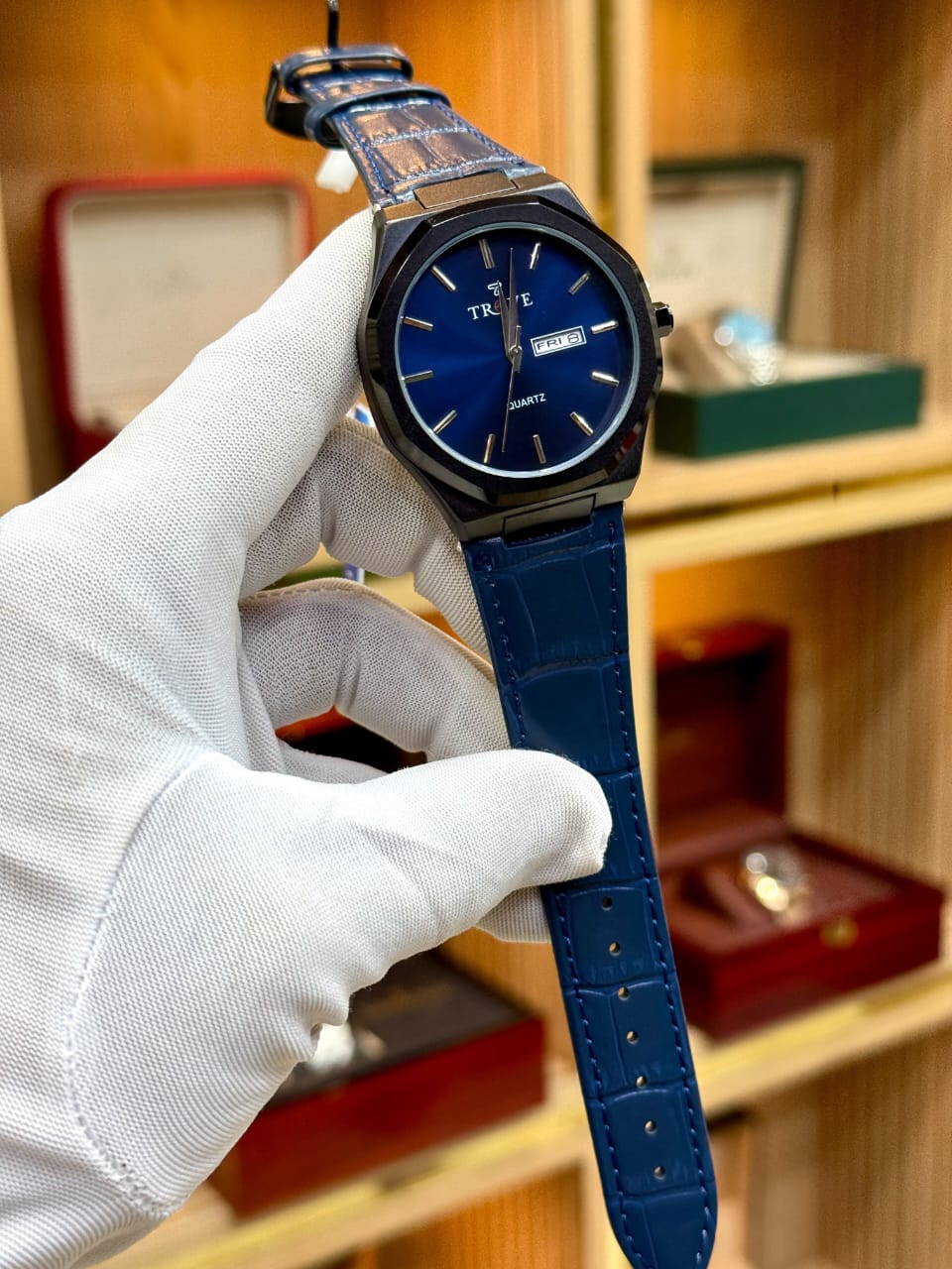 Trove Classic Quartz Watch – Black Dial | Premium Leather Strap