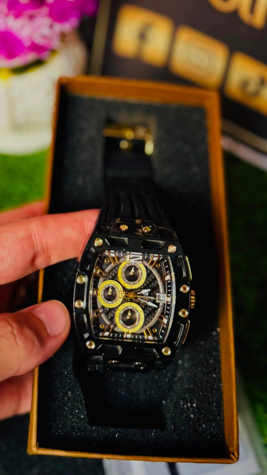 NAVI_FORCE Luxury Tonneau Sports Quartz Watch for Men - Black & Yellow Dial with Silicone Strap