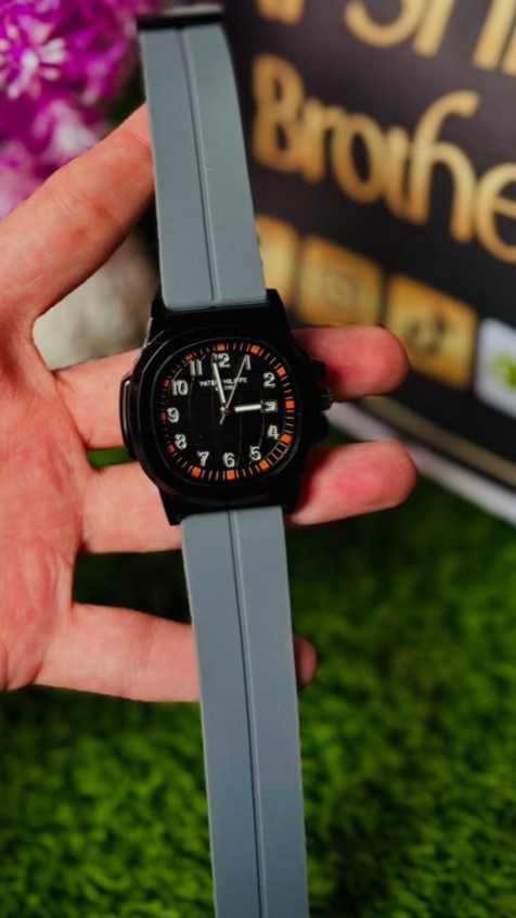 PP Grey Silicone Strap Black Dial Analog Watch with Date Display