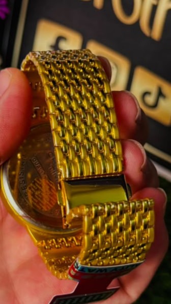 Crystal Time Classic Gold Watch: Elegant Round Bezel with White Dial & 24-Hour Inner Markers